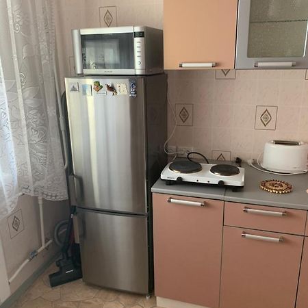 Ореховая Горка Апартаменты С Балконом И Лифтом Narva Kültér fotó